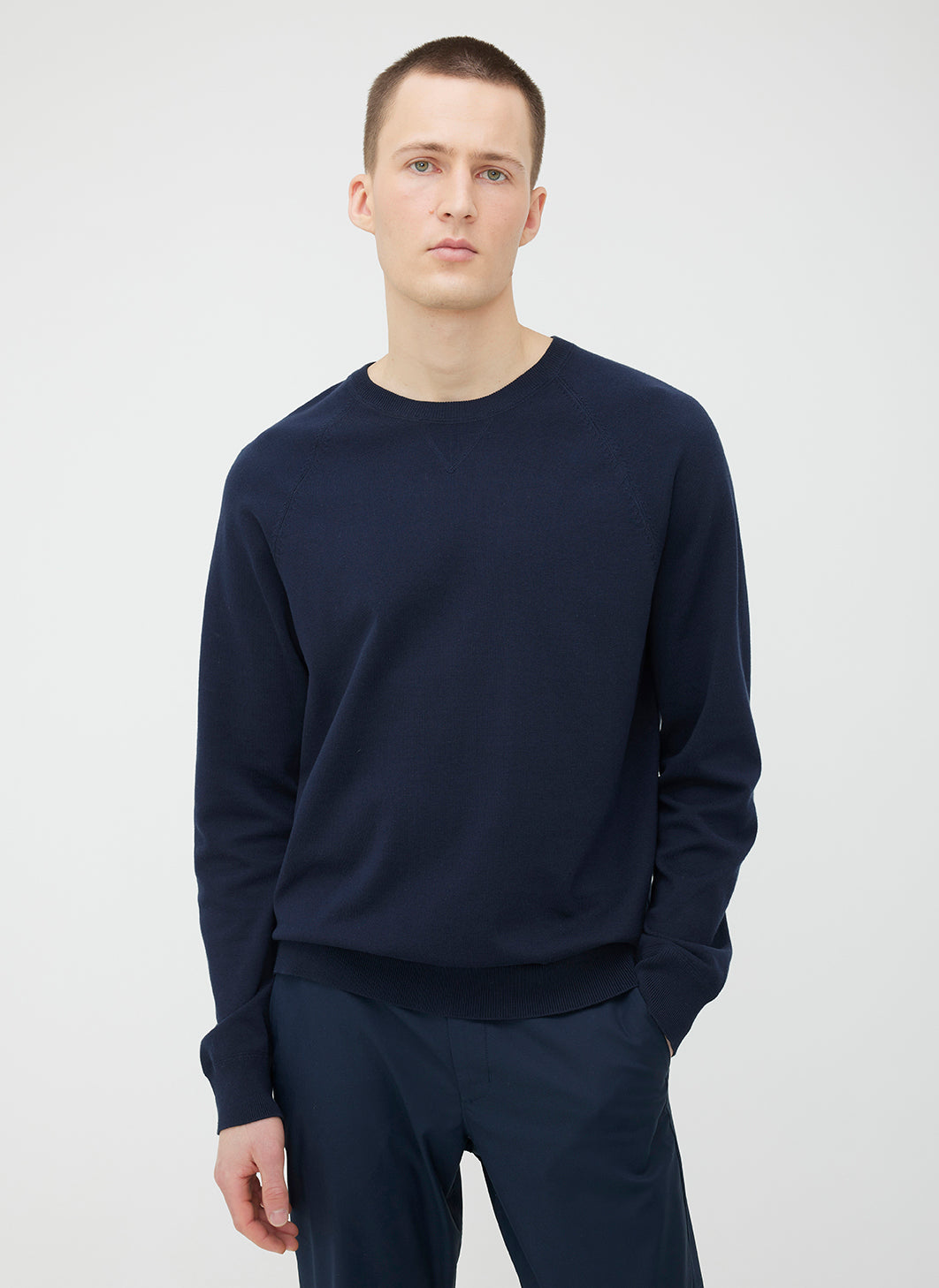 Navy blue gassed cotton long-sleeved T-shirt