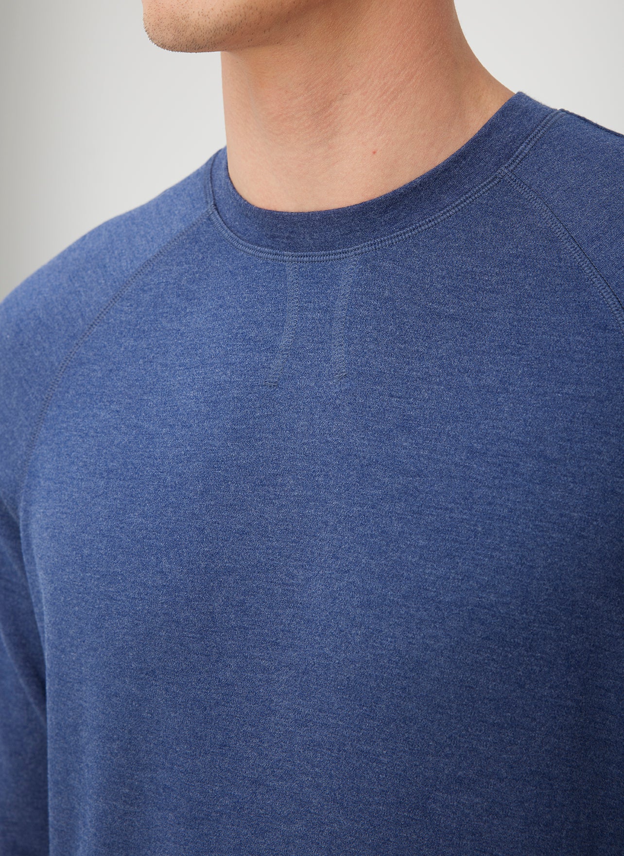 Brushed Crewneck Long Sleeve Tee ?? | M || Navy Melange