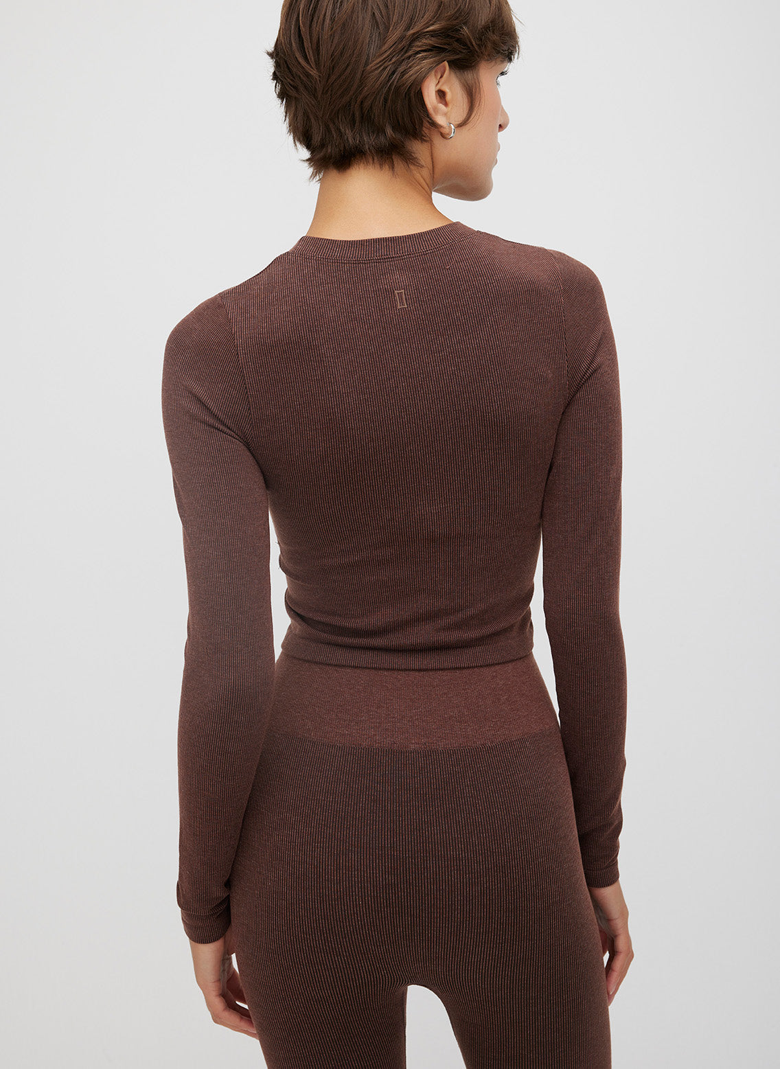 Seamless Cropped Long Sleeve Tee