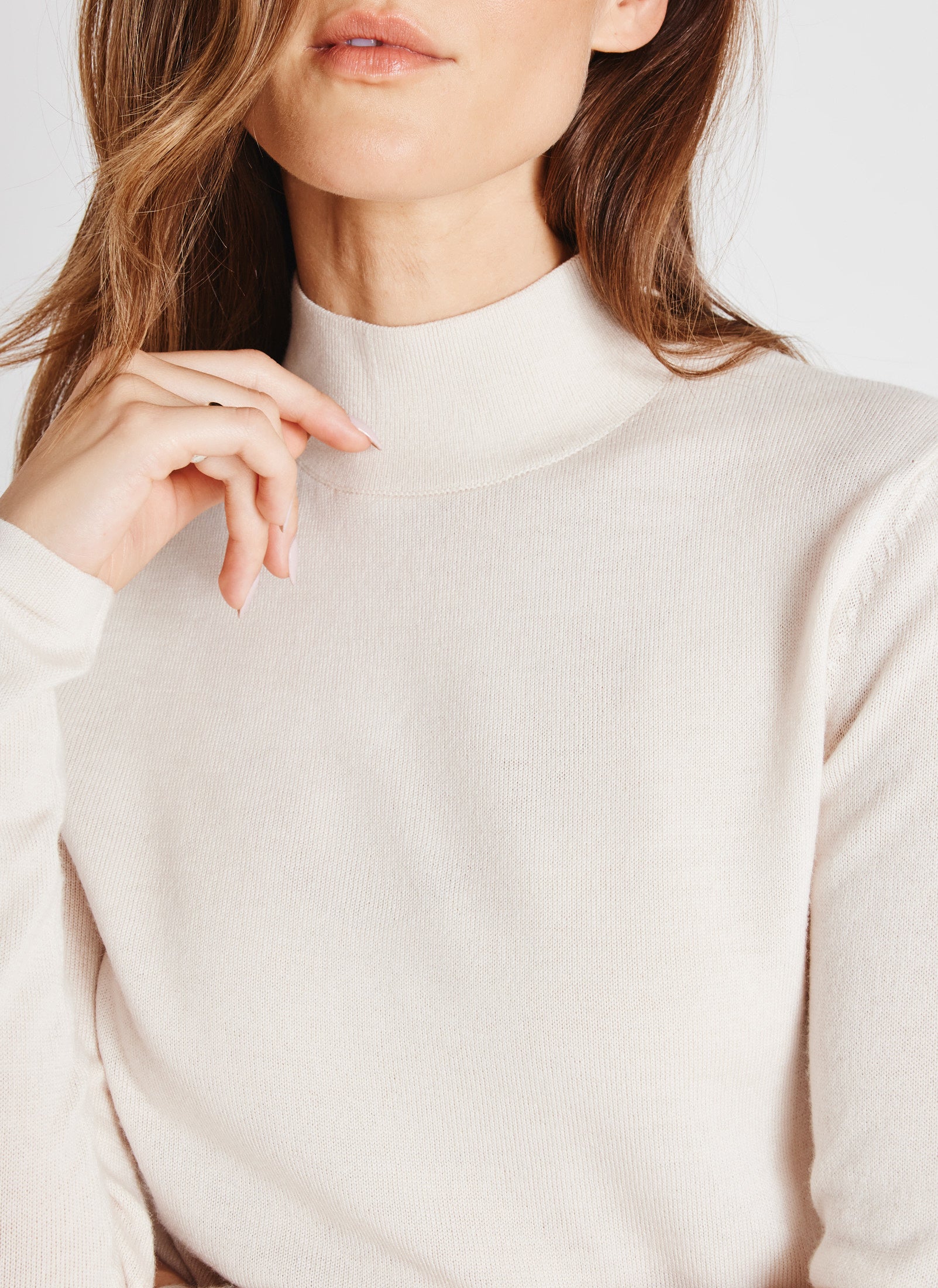 Upscale Merino Wool Turtleneck  Women's Sweaters – Kit and Ace